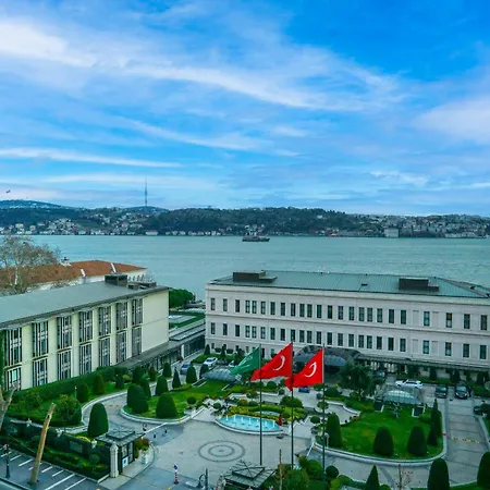 Appart hôtel Four Views &