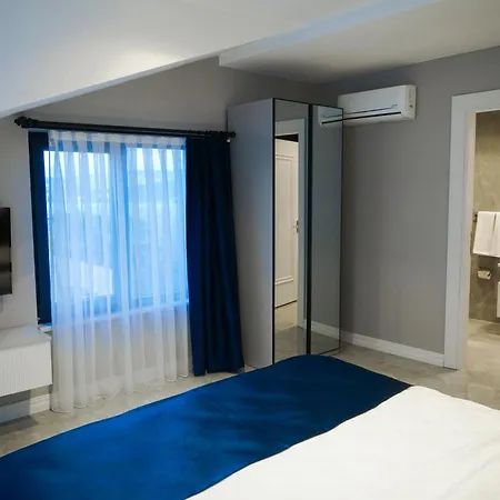 Four Views & * Istanbul