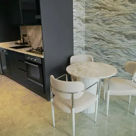 Four Views & Apart-hotel *