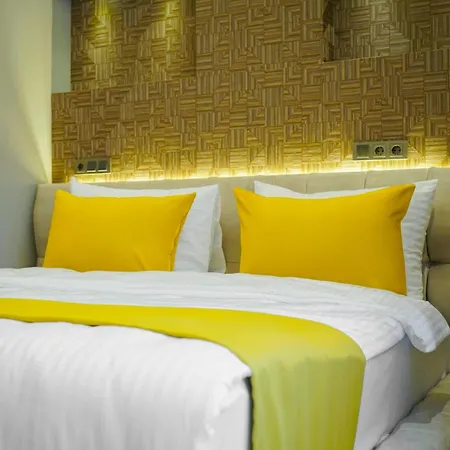 Four Views & Apart-hotel *