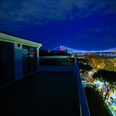 Four Views & * Istanbul