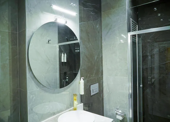 Aparthotel Four Views &