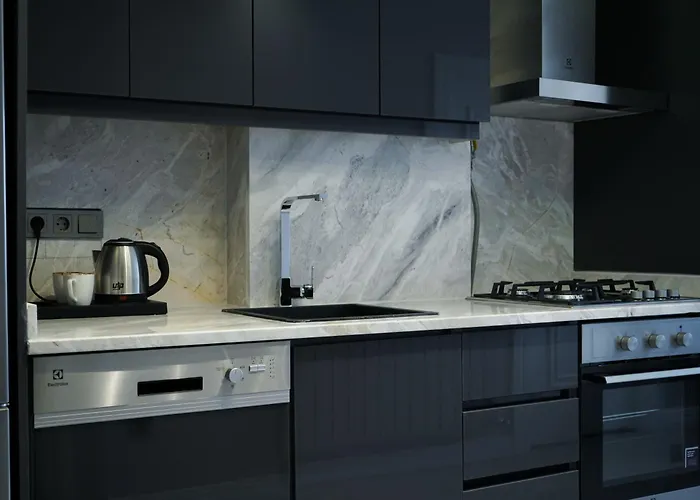 Aparthotel Four Views &