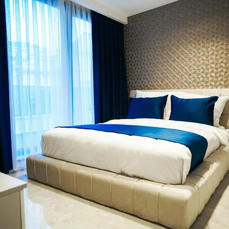 Four Views & Stambuł