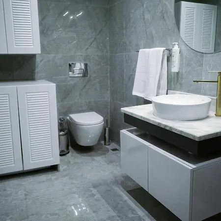 Four Views & Stambuł