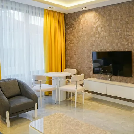 Four Views & Hotel apartamentowy *