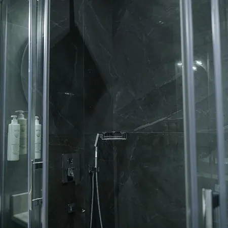 Hotel apartamentowy Four Views & *