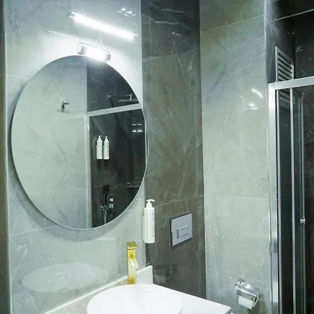 Apartmanhotel Four Views &