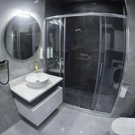 Four Views & Apartmanhotel